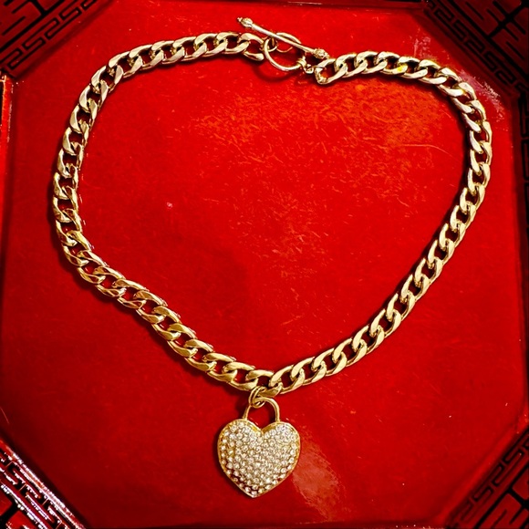 Chunky Gold Tone Curb Chain with Rhinestone Heart Pendant - Picture 3 of 5